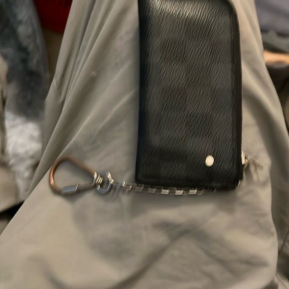 Louis Vuitton Black Checkered Key Pouch - Picture 2 of 4